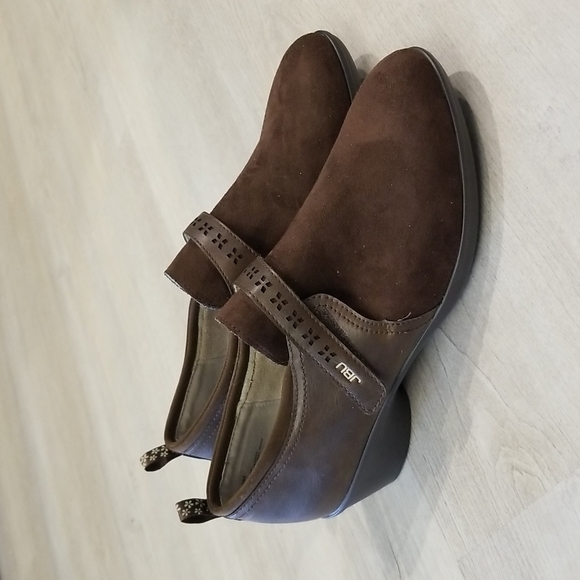 EUC - JBU by Jambu Gail Slip On Size 10M - Picture 3 of 11